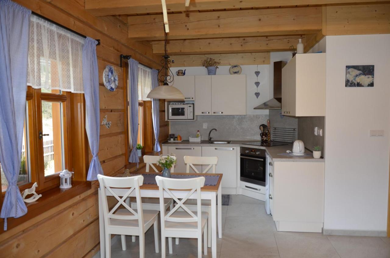 Apartmany U Vlcich Jam Petrovice u Susice Exterior photo