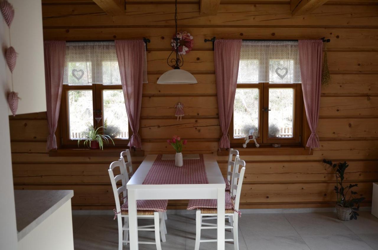 Apartmany U Vlcich Jam Petrovice u Susice Exterior photo