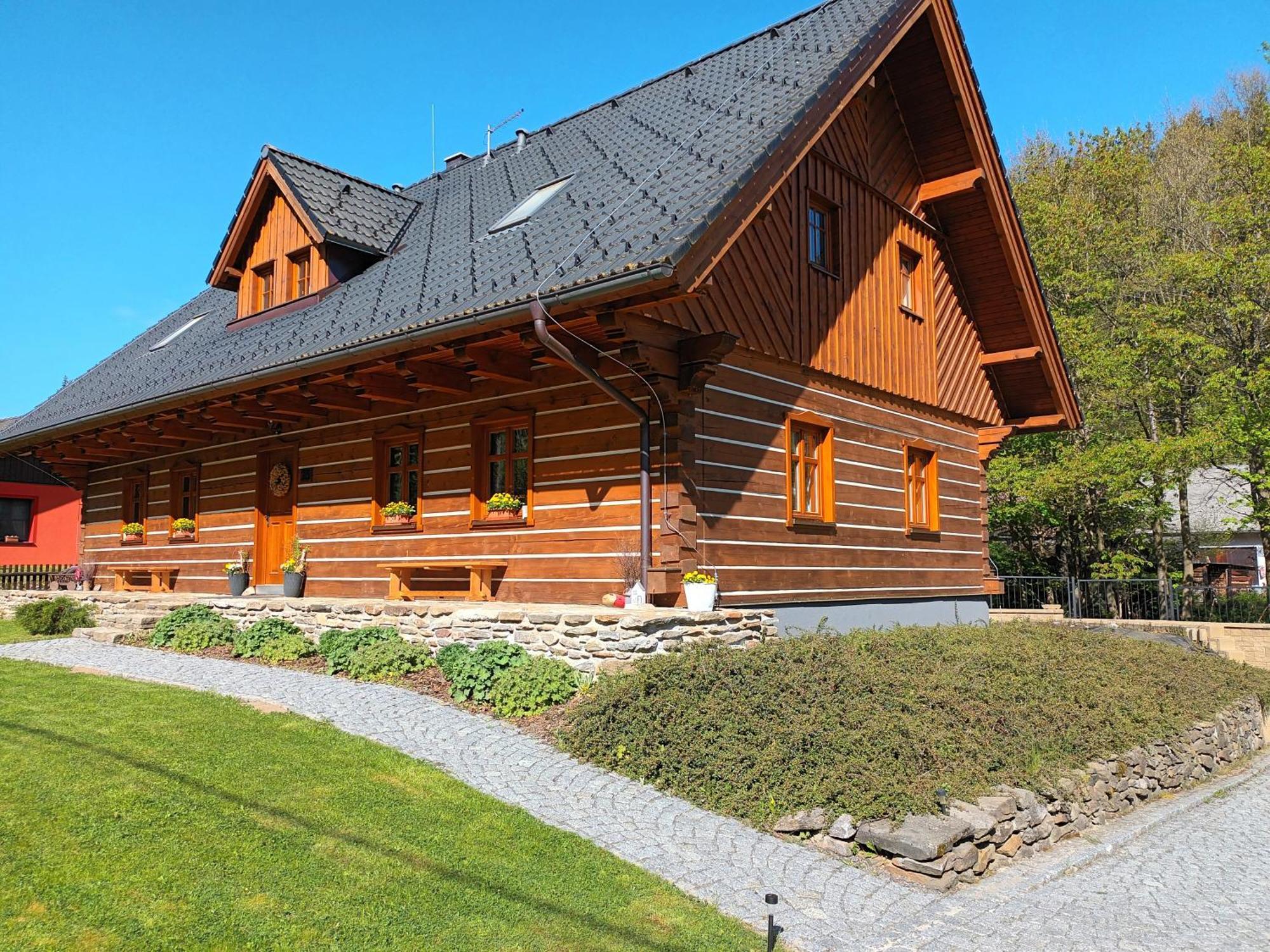 Apartmany U Vlcich Jam Petrovice u Susice Exterior photo